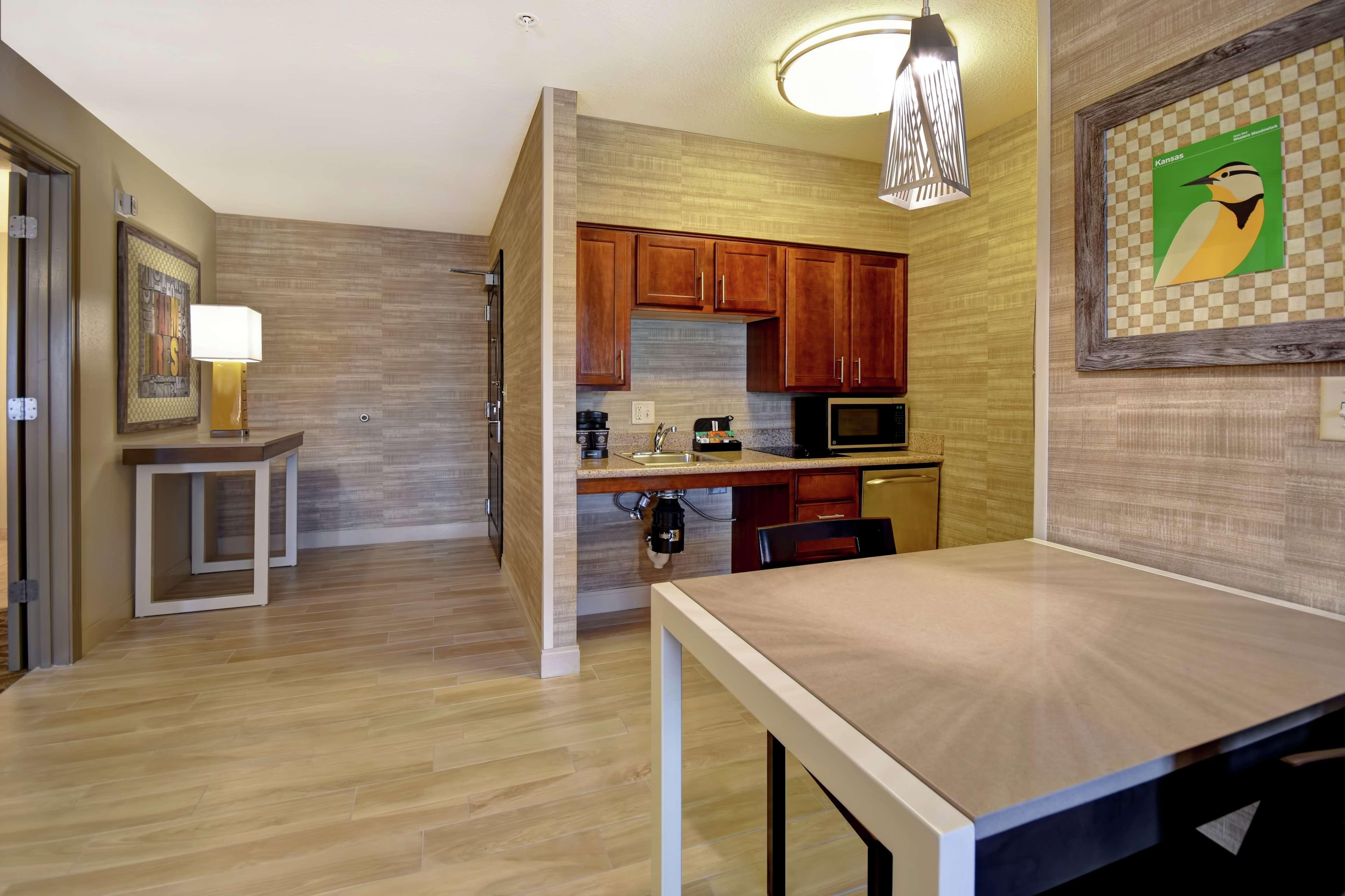 Homewood Suites By Hilton At The Waterfront Уичита Экстерьер фото