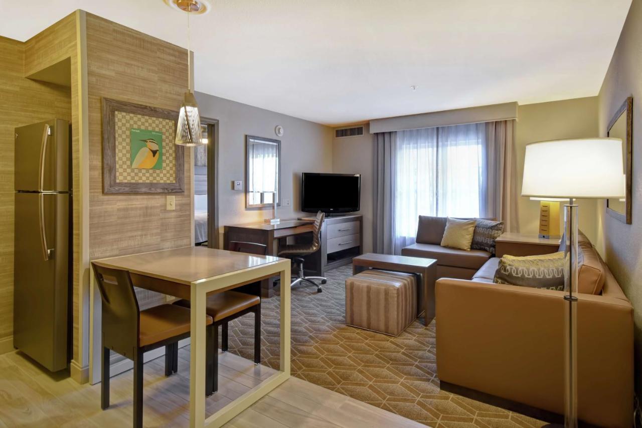 Homewood Suites By Hilton At The Waterfront Уичита Экстерьер фото